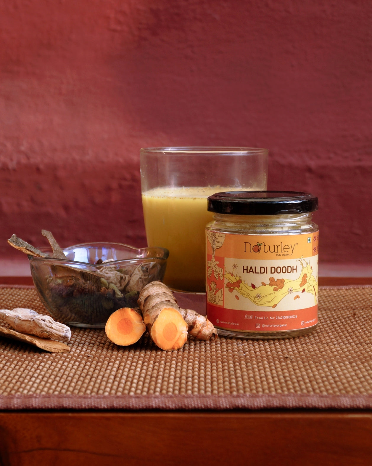 Haldi Doodh